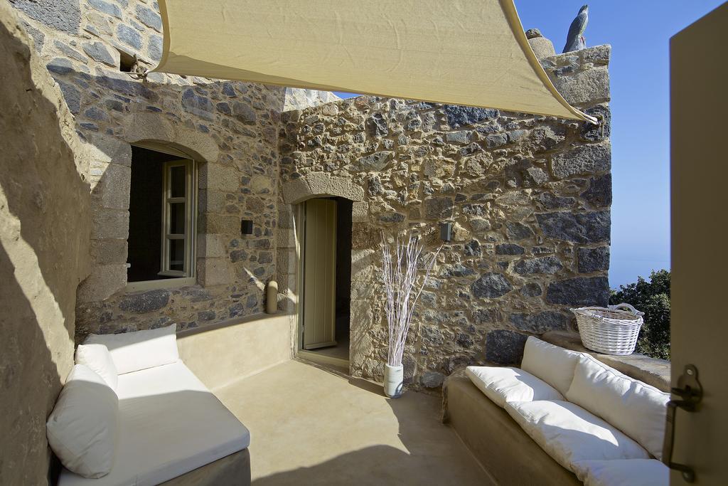 Melanopetra Boutique Apartments Emporeiós Værelse billede